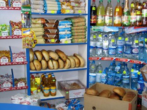 Brood uit de bakkerij in Novovolynsk in de supermarkt.